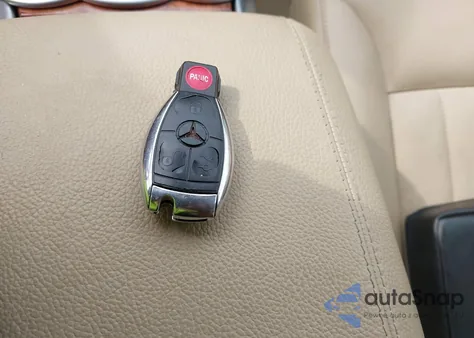 2006 Mercedes-Benz R 500 4Matic z USA, uszkodzony, nr VIN 4JGCB75E96A023571